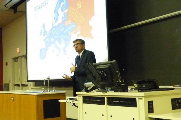 Dr. Serhii Plokhii gives lecture on the Ukrainian crisis