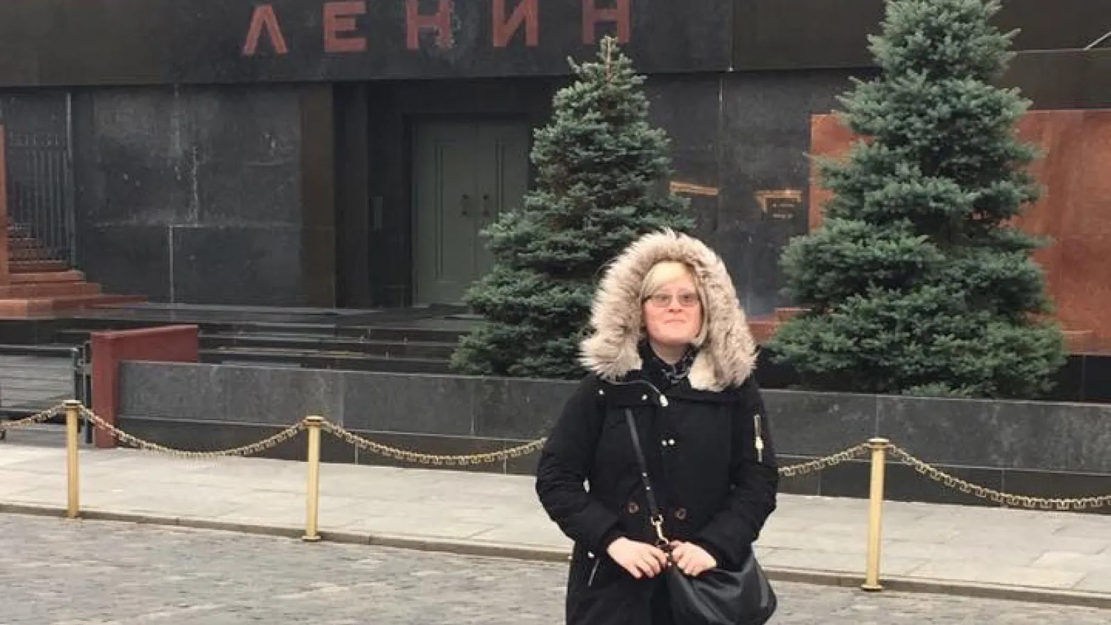 Alicia Baca standing in front of Lenin's mausoleum 