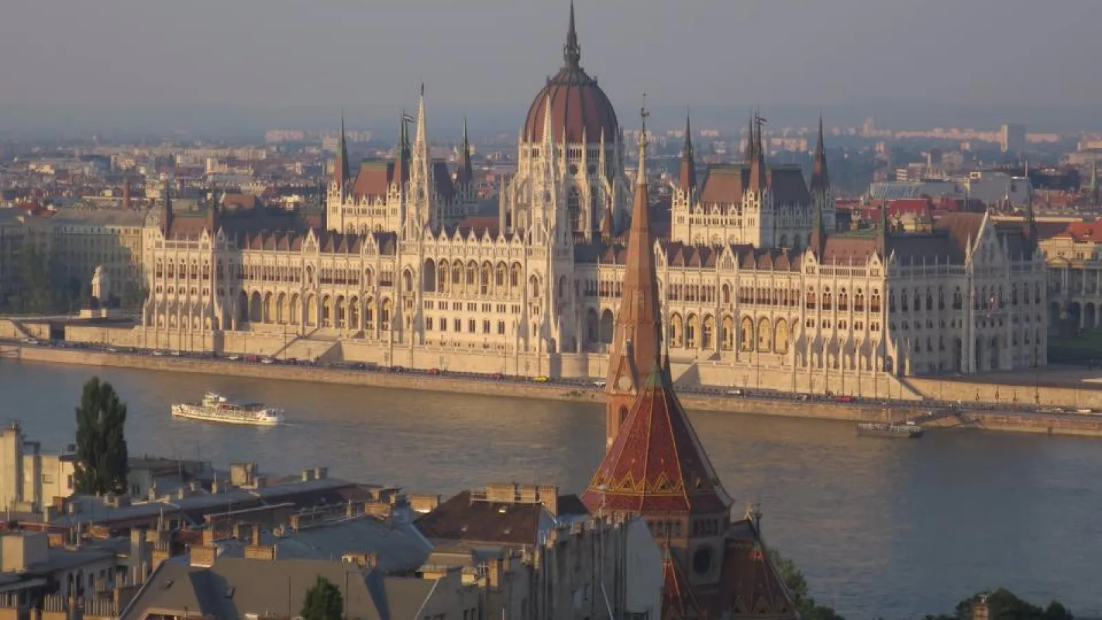 hungarian parliament