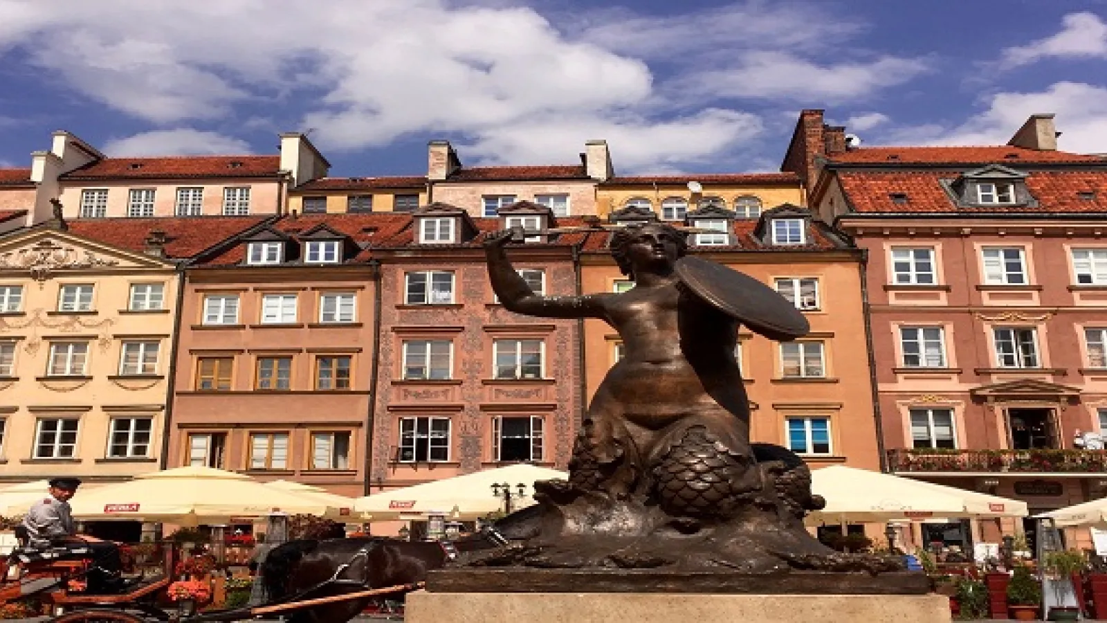 street view in Warsaw