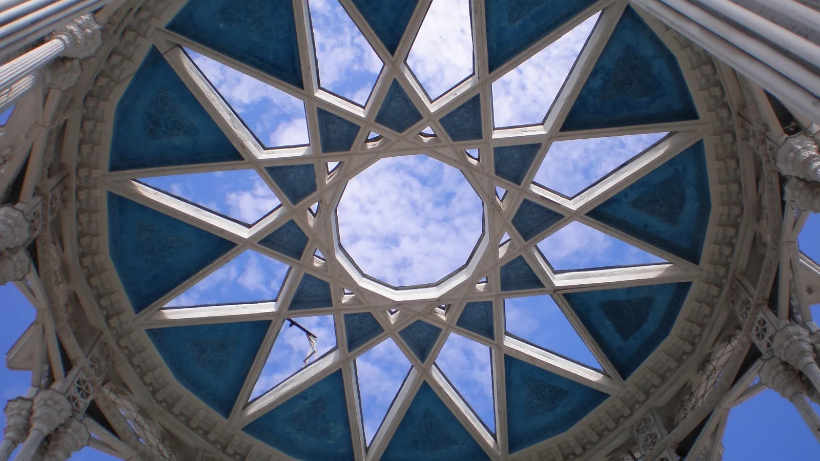 many pointed star vaulted opening to sky