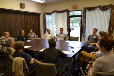 Grad students meet with the Wexner Heritage Village residents 
