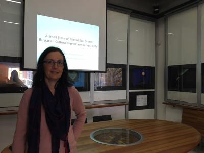 Theodora Dragostinova presents her latest research on Bulgarian cultural diplomacy in the 1970s to colleagues at the Research Center Theodora Dragostinova presents her latest research on Bulgarian cultural diplomacy in the 1970s to colleagues at the Research Center